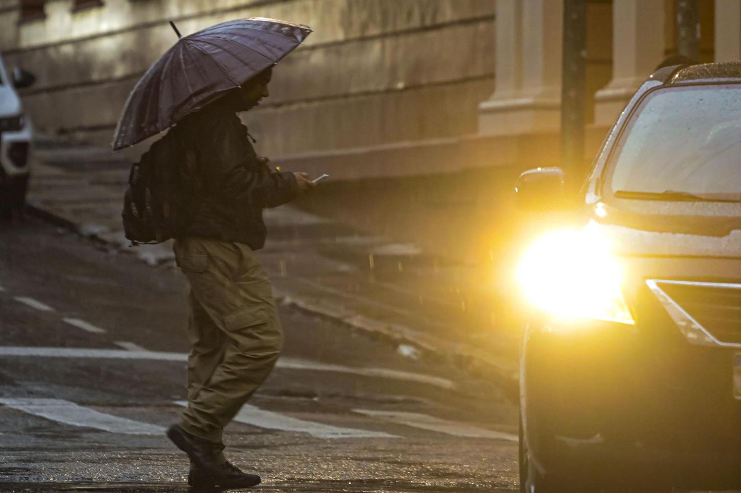 Região Metropolitana e Guaíba entram em alerta para chuva e vento nesta sexta-feira