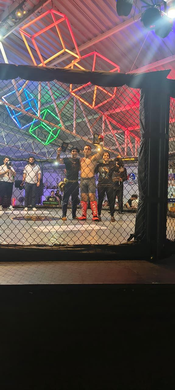 Atleta de Guaíba, Bruno Holtz mantém invencibilidade e brilha no MIX FIGHT