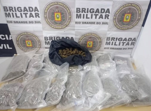 Brigada Militar apreende mais de 4 kg de skunk após fuga de suspeitos em Eldorado do Sul