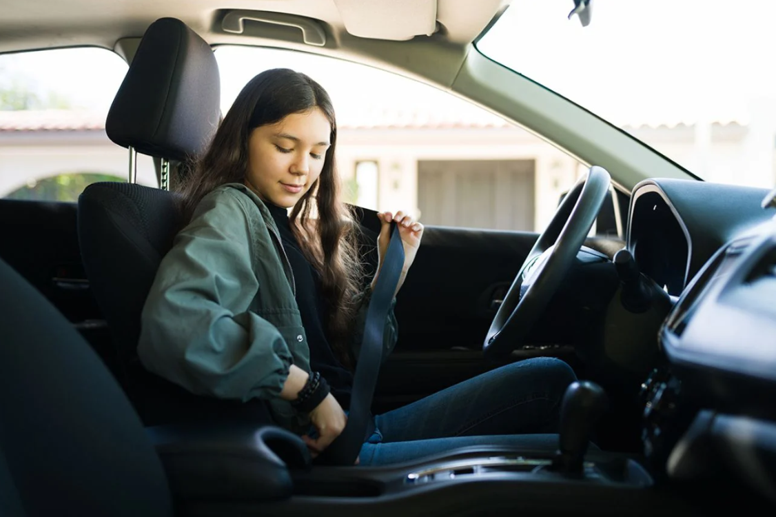 Câmara agenda debate sobre proposta que permite habilitação a partir dos 16 anos