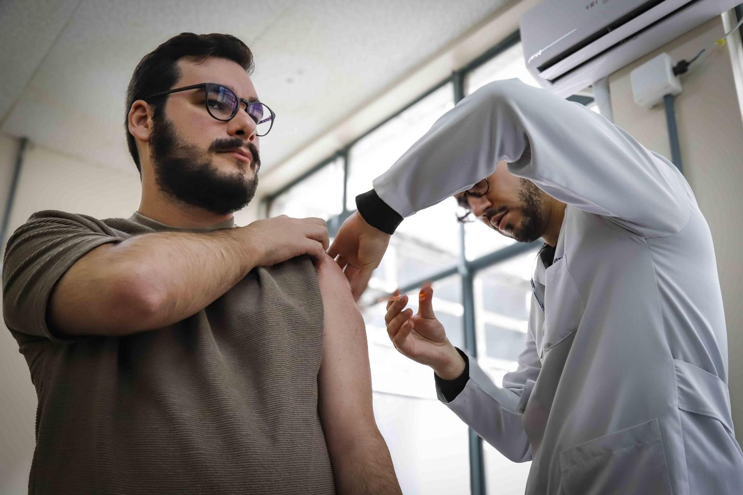 Campanha de vacinação contra a gripe começa em 28 de março e mira 90% de cobertura nos grupos prioritários