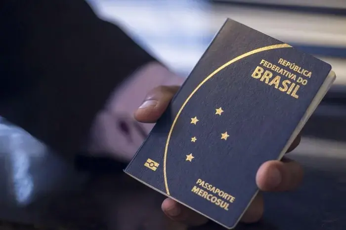Emissão de passaportes tem agendamentos suspensos no Rio Grande do Sul
