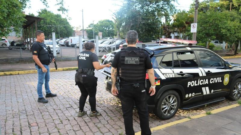 Falsa advogada é presa em flagrante enquanto acompanhava cliente em delegacia na Serra Gaúcha