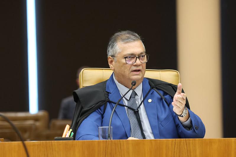 Ministro Flávio Dino cancela quebras de sigilo de filho de Lula, aprovada em CPMI do INSS