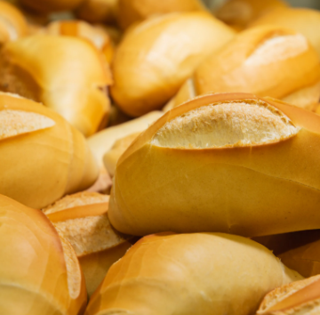 Preço do trigo dispara e deve encarecer pão, massas e biscoitos no Brasil