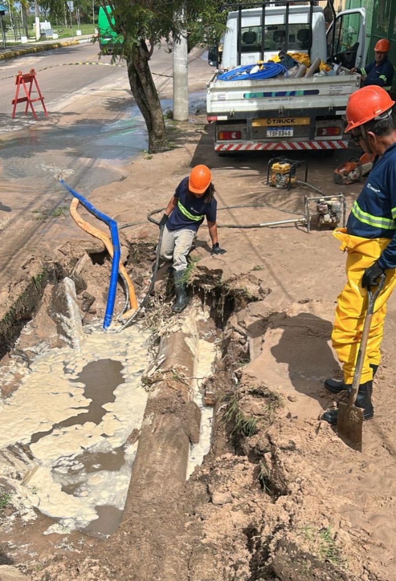 Rompimento de tubulação afeta abastecimento de água em Guaíba