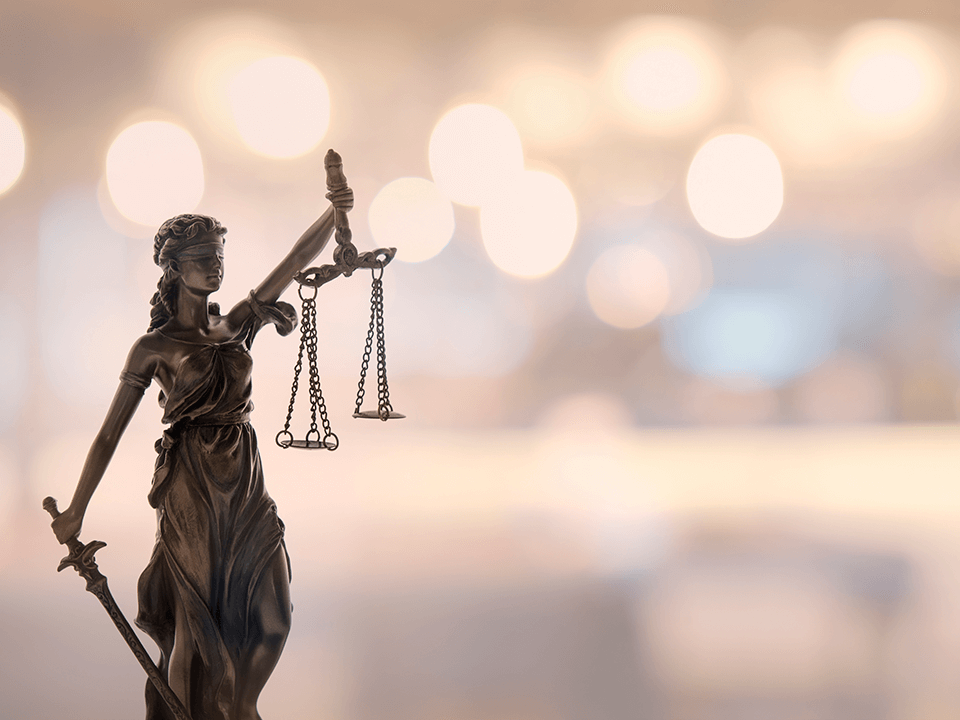 Tribunal manda banco pagar indenização após gerente mulher receber 22% menos que colega homem