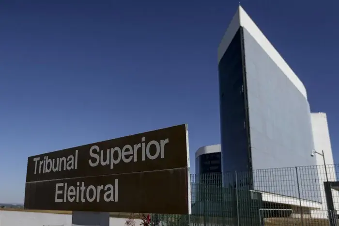 TSE estabelece regras para uso de inteligência artificial nas eleições de outubro