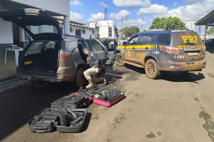 Apreensão de mais de 100 kg de maconha e prisão de casal ocorrem após perseguição no RS