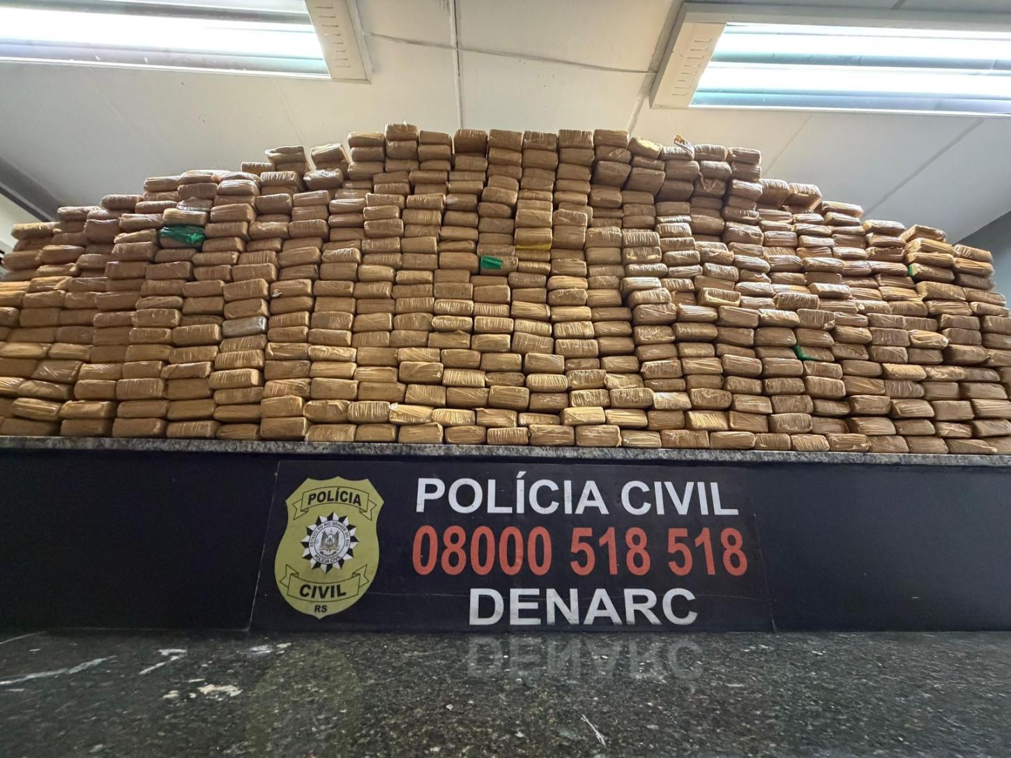 Carga com mais de 310 kg de maconha é apreendida após perseguição policial em Triunfo