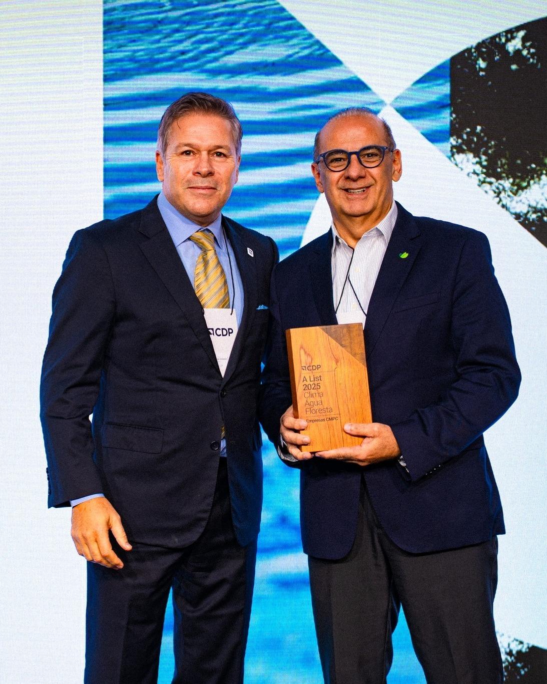 CMPC recebe classificação Triple A em premiação internacional voltada à agenda ambiental