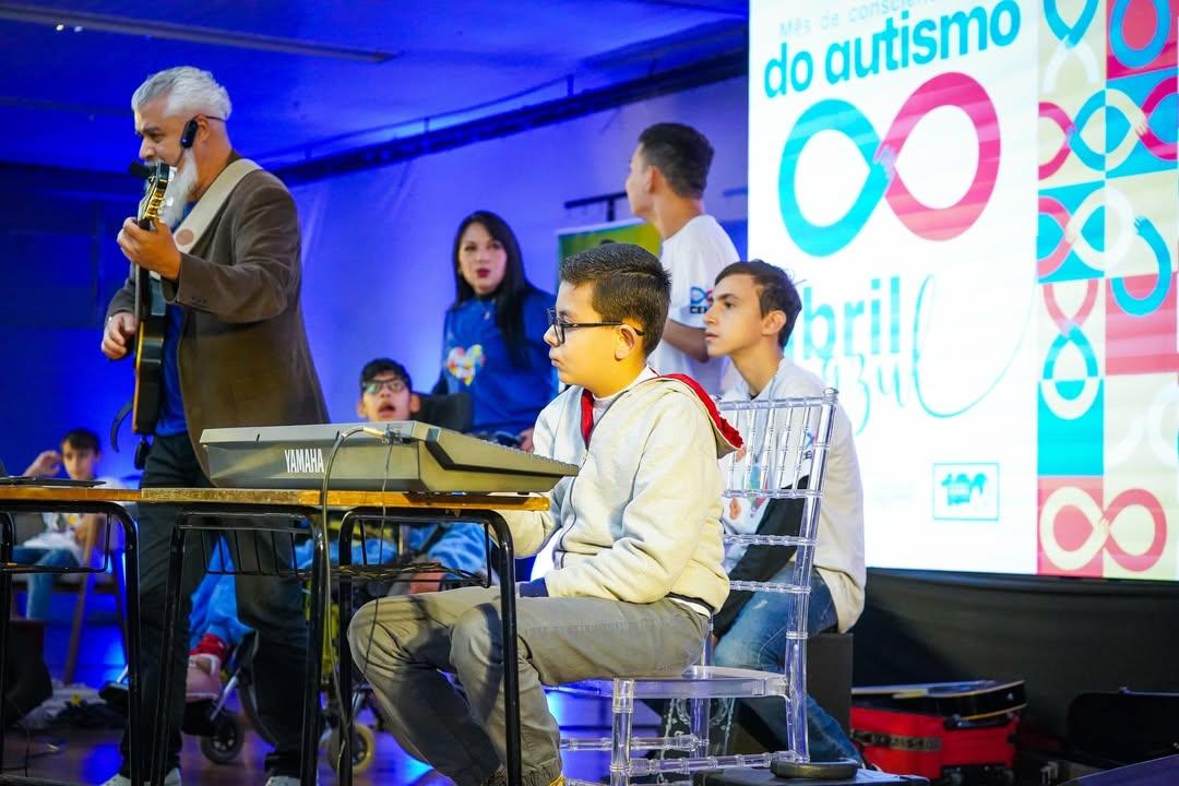 Evento sobre autismo e inclusão marca encerramento do Abril Azul em Guaíba