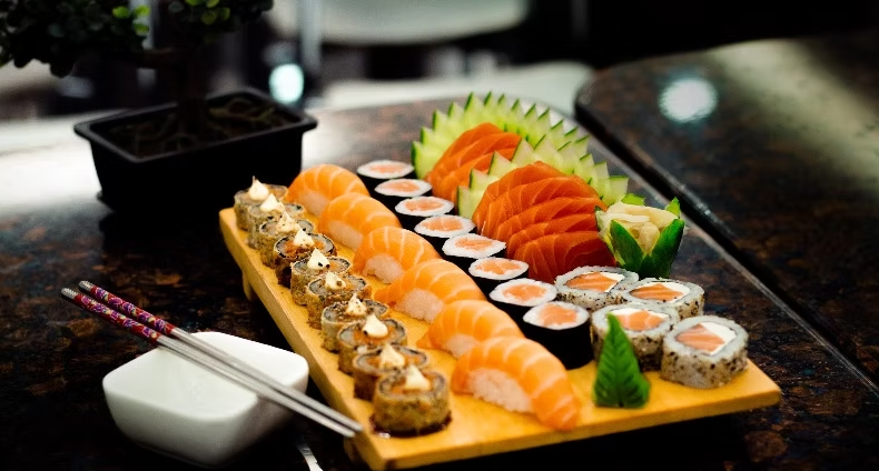 Homem é condenado após causar prejuízo de R$ 849 com falsos Pix em delivery de sushi