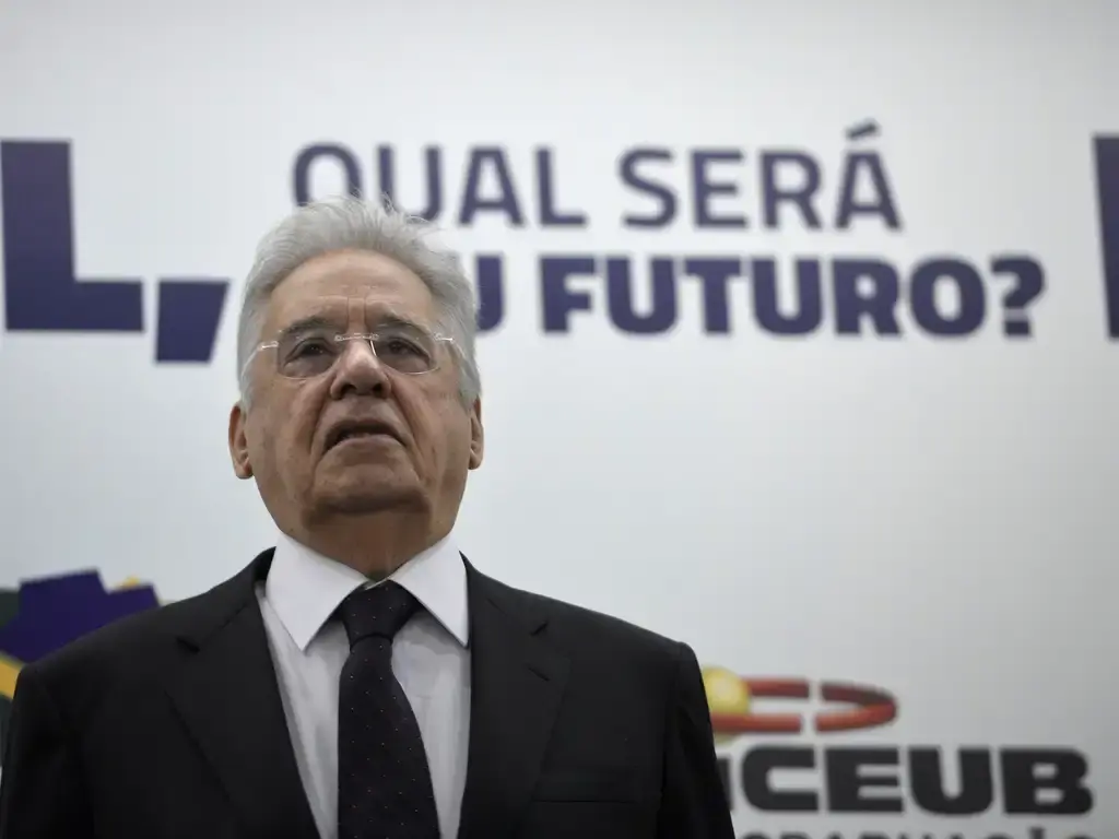 Justiça autoriza interdição provisória de Fernando Henrique Cardoso aos 94 anos