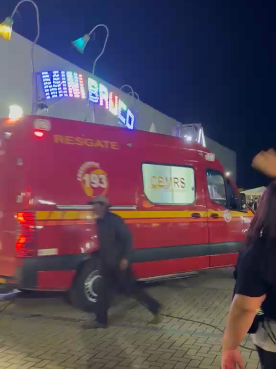 Prefeitura de Guaíba faz atualização sobre acidente no parque de diversão onde o brinquedo despencou