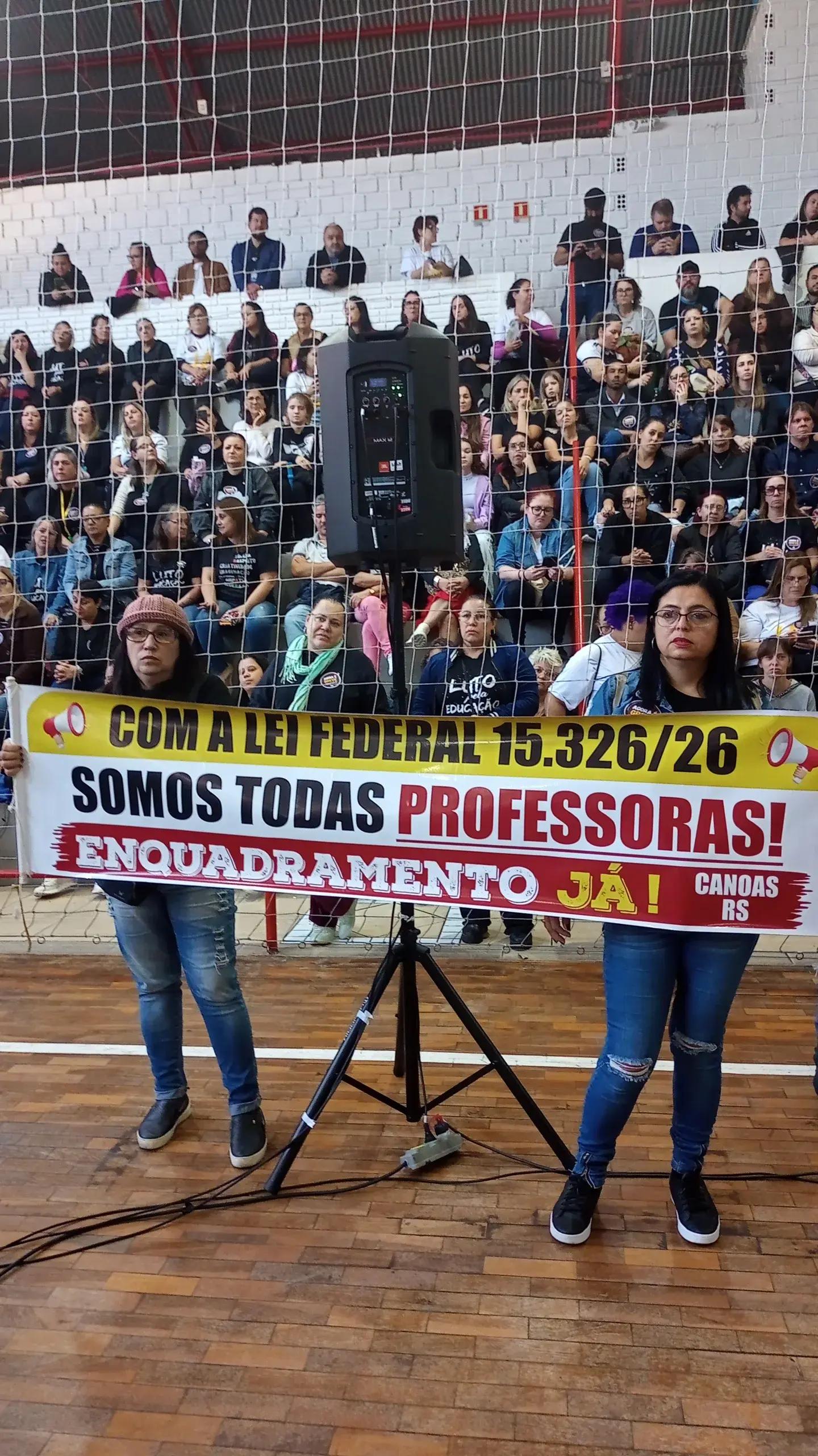 Professores mantêm greve na rede municipal de Canoas após rejeição de nova proposta salarial
