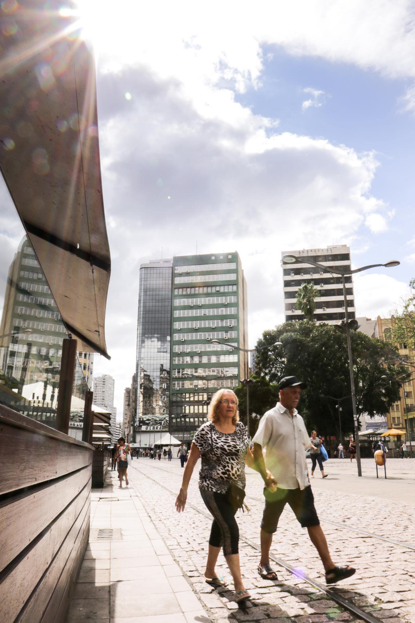 Queda de temperatura marca quinta-feira com mínimas próximas de 10 °C em algumas regiões do RS