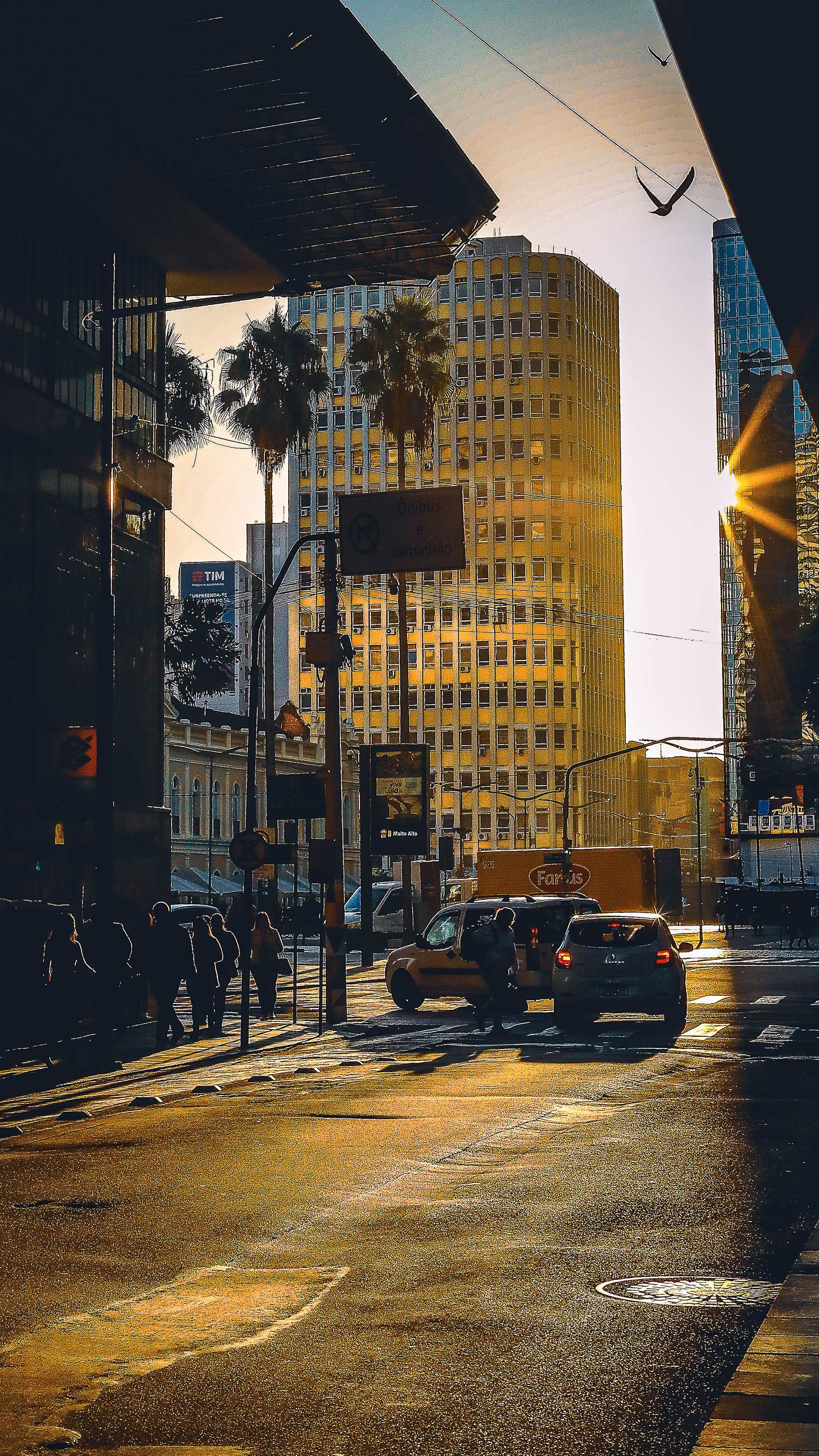 Ventos acima de 100 km/h mantêm alerta no Rio Grande do Sul nesta quarta-feira