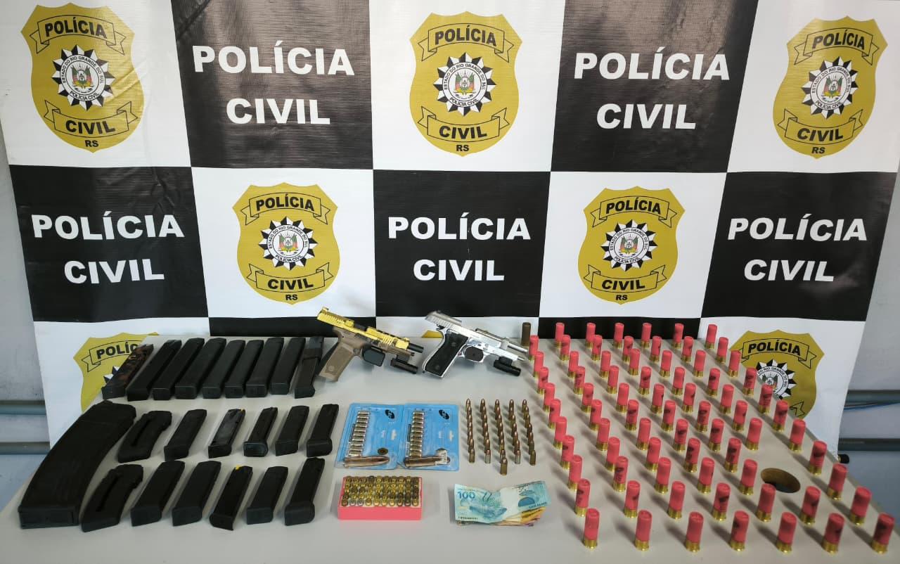 Adolescente investigado por homicídio é apreendido com duas pistolas e mais de 180 munições em São Leopoldo