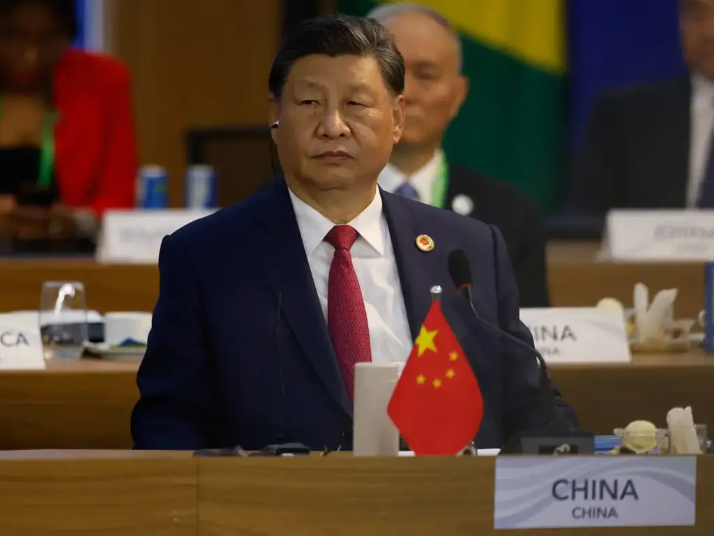 Após investigação militar, China condena dois ex-ministros da Defesa à morte por corrupção
