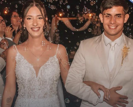 Casal que morreu 19 dias após o casamento será enterrado junto