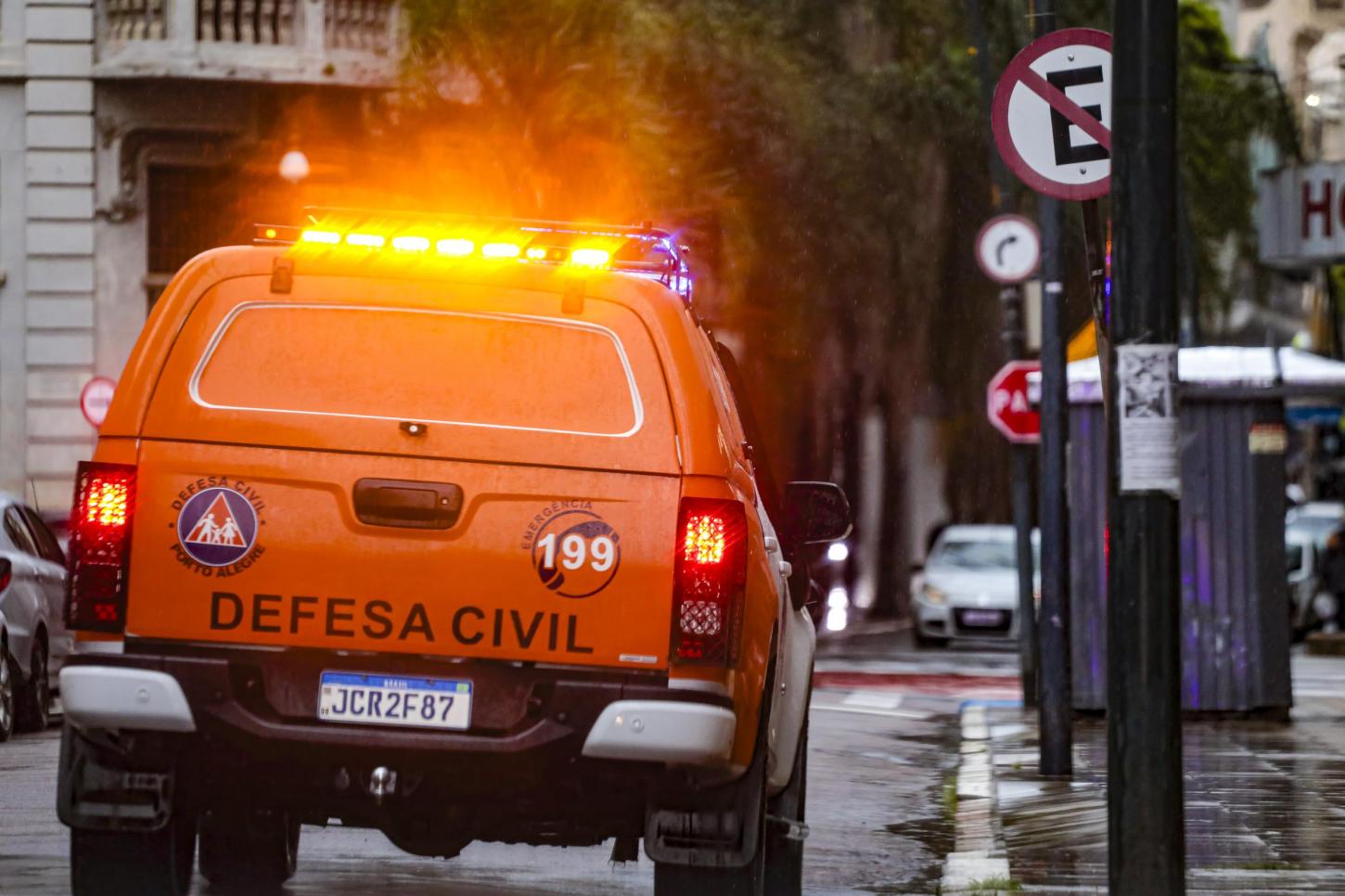 Frente fria deve provocar chuva e rajadas de vento na Região Metropolitana nesta sexta