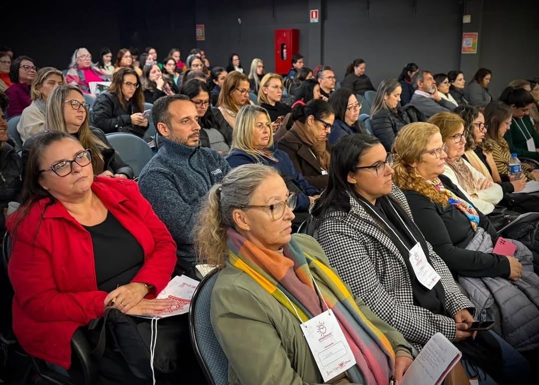 Guaíba promove capacitação da rede de proteção à infância e adolescência durante o Maio Laranja