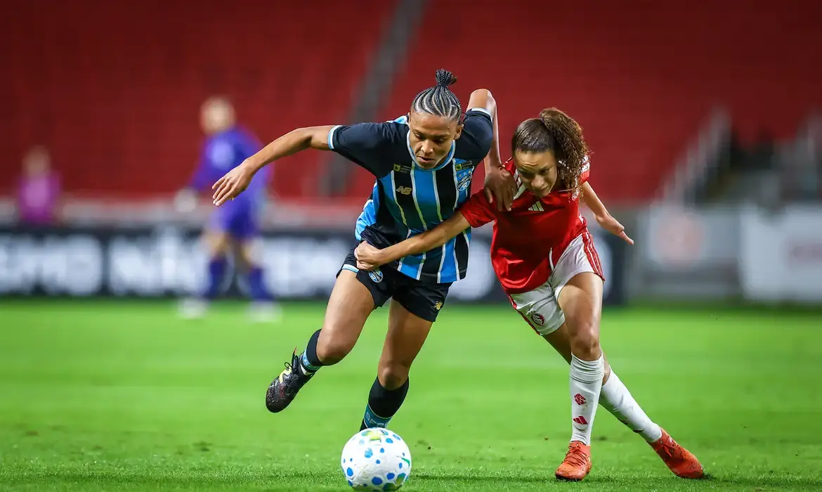Inter vence Grêmio nos pênaltis e avança às oitavas da Copa do Brasil Feminina
