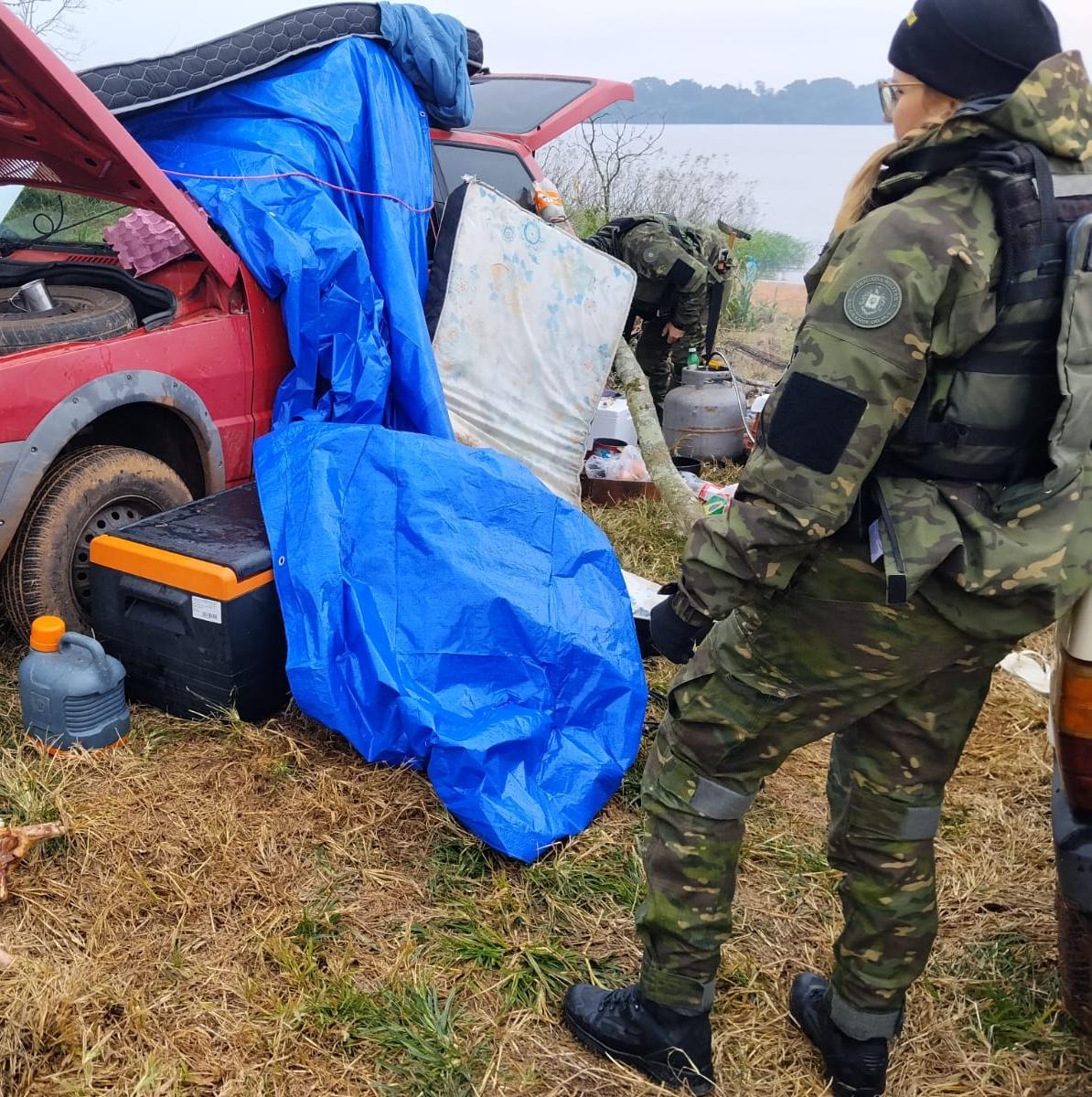 Brigada Militar prende dois homens e apreende arma, munições e armadilhas no Parque Estadual Delta do Jacuí