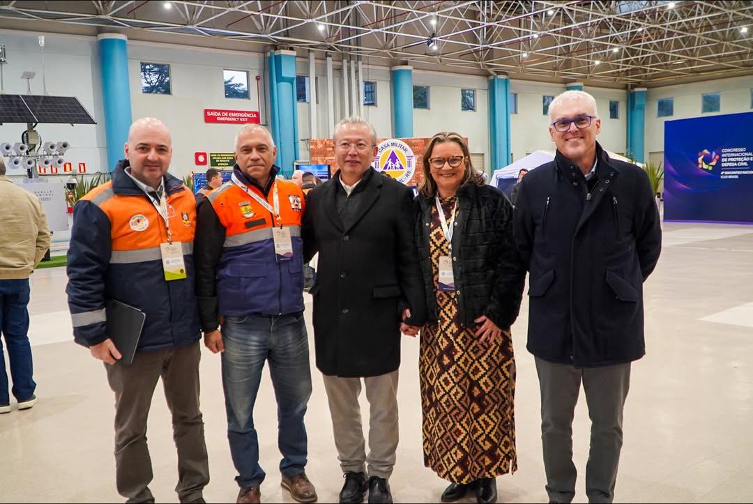 Defesa Civil de Guaíba participa de congresso internacional sobre gestão de riscos e desastres em Porto Alegre