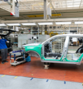Jaguar Land Rover encerra produção no Brasil e fábrica será assumida por grupo chinês