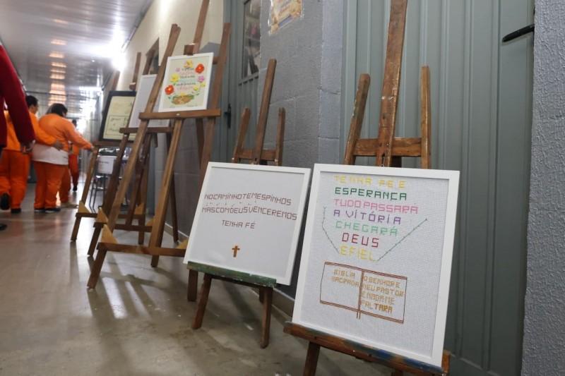 Mais de 200 detentas participam de mostra educacional na Penitenciária Feminina de Guaíba