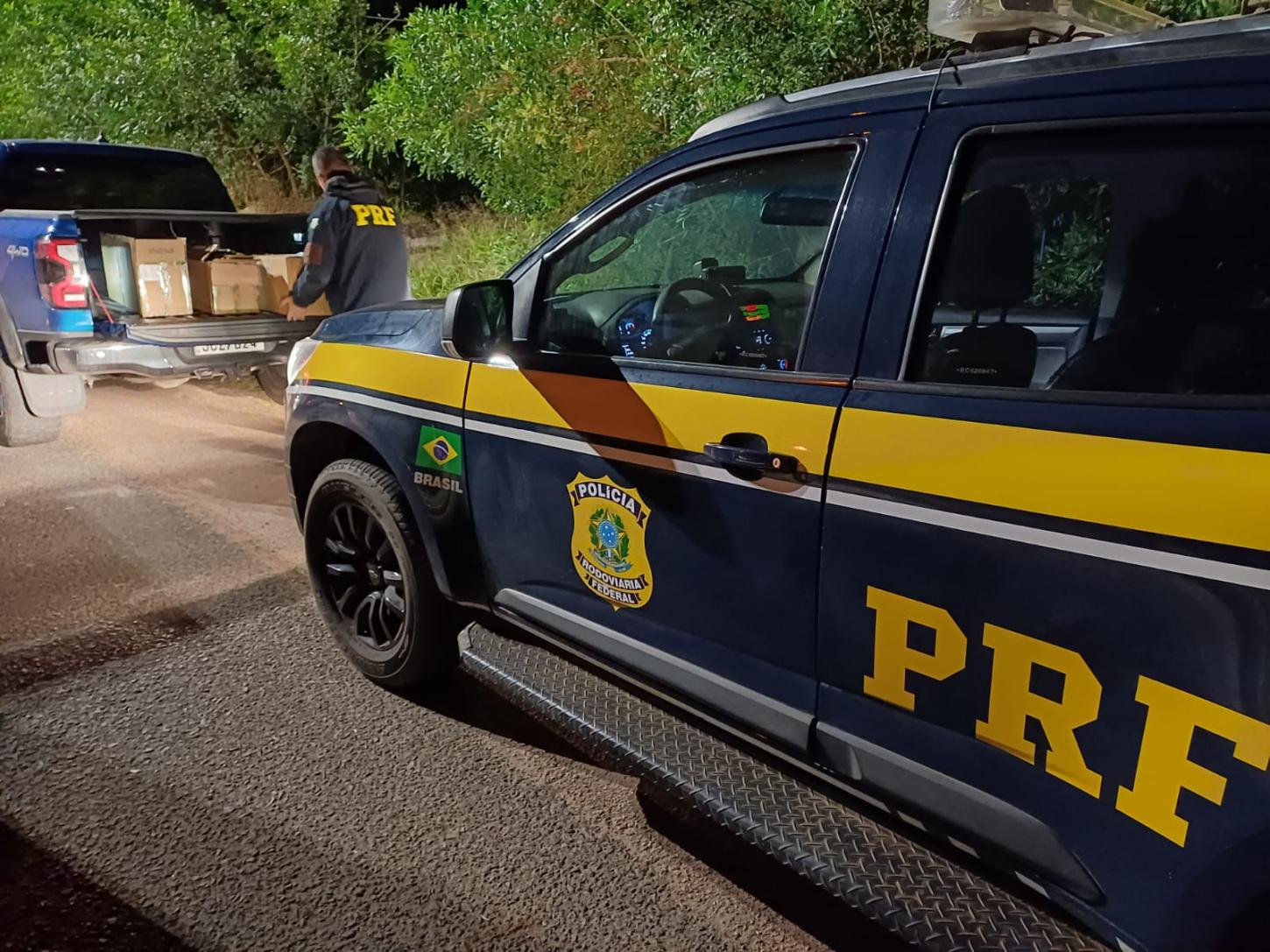 PRF prende casal com acessórios de uso restrito para armas trazidos do Uruguai em Pantano Grande
