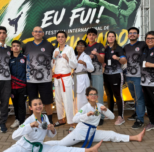 Atletas de Guaíba conquistam sete medalhas no Festival Internacional de Taekwondo em Jaquirana