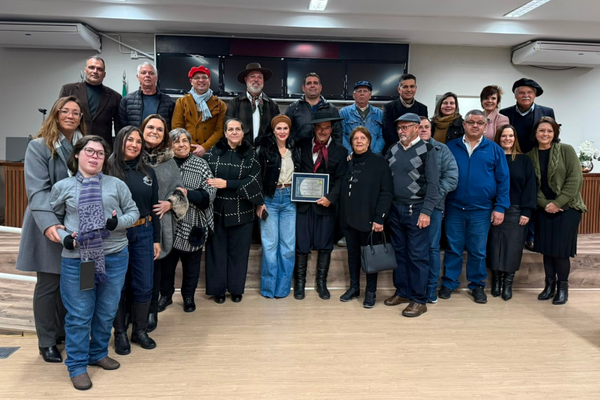 Câmara de Guaíba realiza sessão solene em homenagem ao músico Paulo Feijó