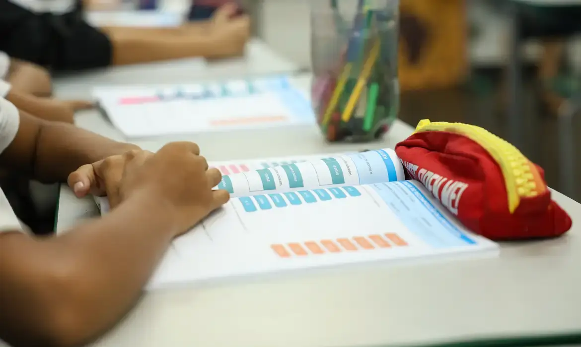 Educação política passa a integrar currículo obrigatório da Educação Básica no país