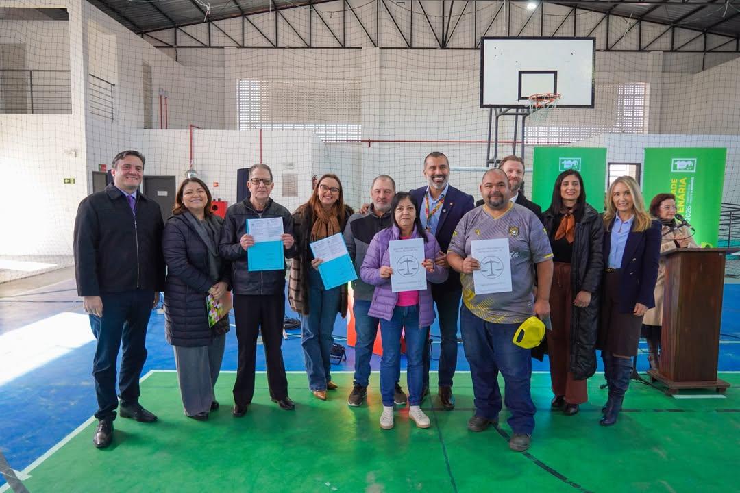   Mais de 200 famílias recebem escrituras de imóveis em Guaíba pelo Projeto Terra – Eu Sou Cohab 