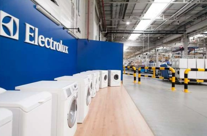 Electrolux confirma fechamento da terceira fábrica e total de demissões chega a 2,7 mil