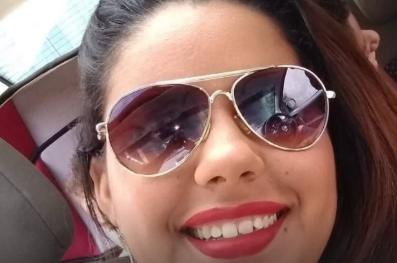 Mulher é morta a tiros dentro de salão de beleza em Contagem; marido é suspeito