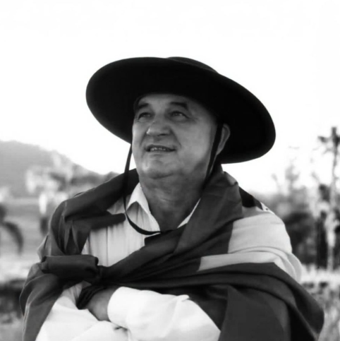 Gringo Loko, ex-prefeito de Cerro Grande do Sul, m0rr3 aos 58 anos após acidente a cavalo
