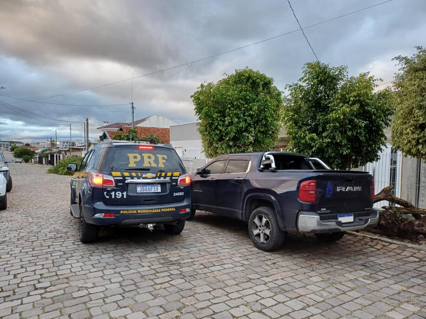 Homem é pr3s0 por violência doméstica durante viagem com destino a Porto Alegre