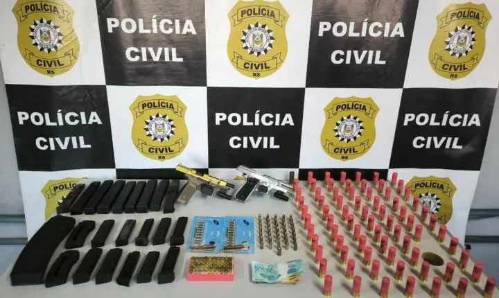 Adolescente investigado por homicídio é apreendido com duas pistolas e mais de 180 munições em São Leopoldo