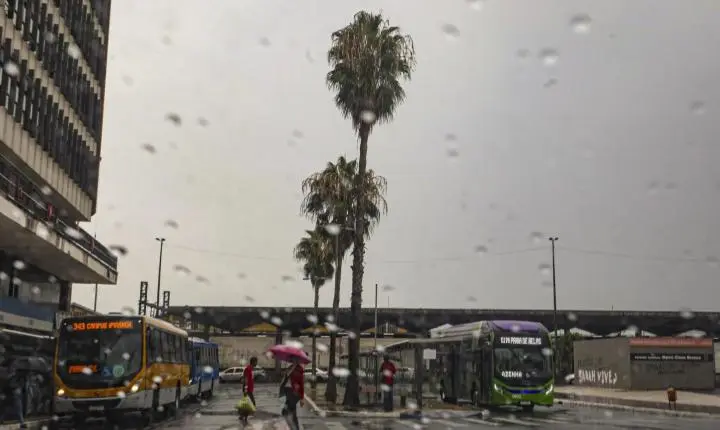 Alerta de tempestade permanece para a Região Metropolitana e metade norte do RS nesta quinta-feira