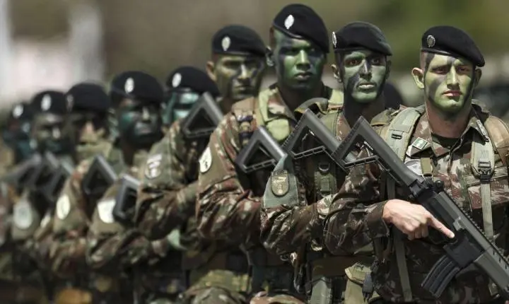 Alistamento militar encerra nesta terça e jovens de 18 anos devem regularizar a situação 