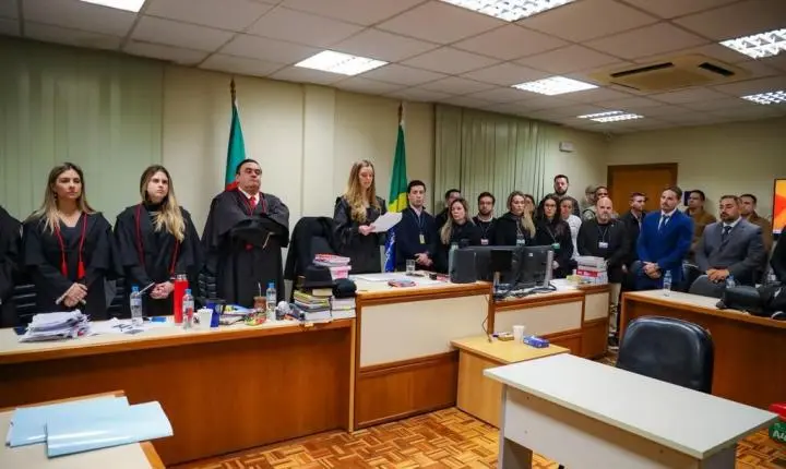 Após cinco dias de júri, três ex-PMs são condenados a 24 anos pela morte de jovem de Guaíba