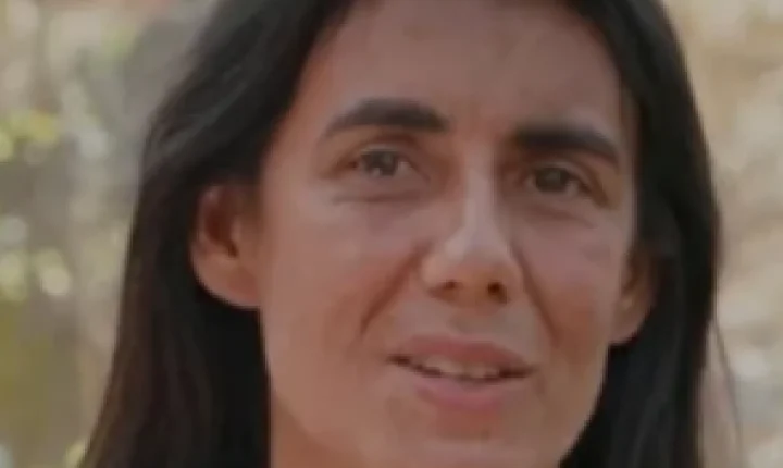 Assadora de Cruz Alta é a primeira mulher gaúcha a participar do reality Largados e Pelados Brasil