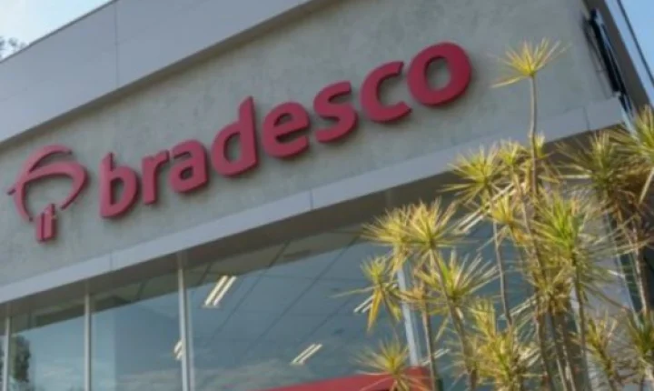 Bradesco fecha 324 agências e corta 2,4 mil postos de trabalho em um ano