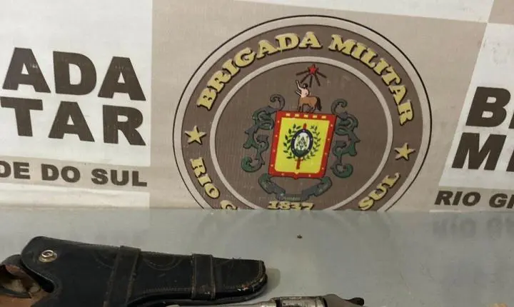 Brigada Militar realiza prisões por tentativa de roubo, disparos de arma e recupera veículo furtado na região