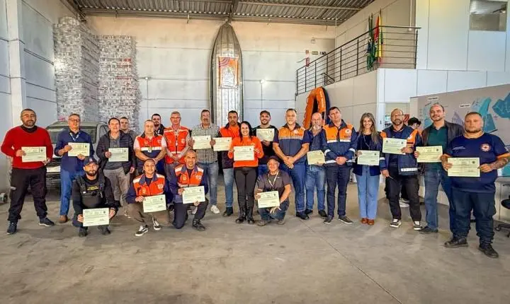 Capitania dos Portos entrega habilitações a condutores de embarcações em Eldorado do Sul