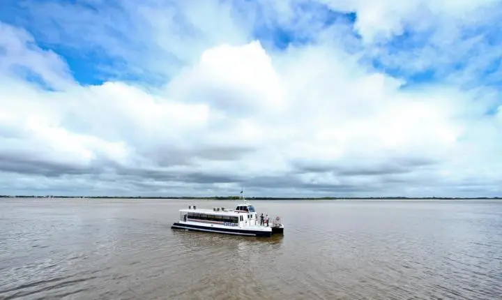 Catamarã entra no sistema do Passe Livre Estudantil entre Guaíba e Porto Alegre